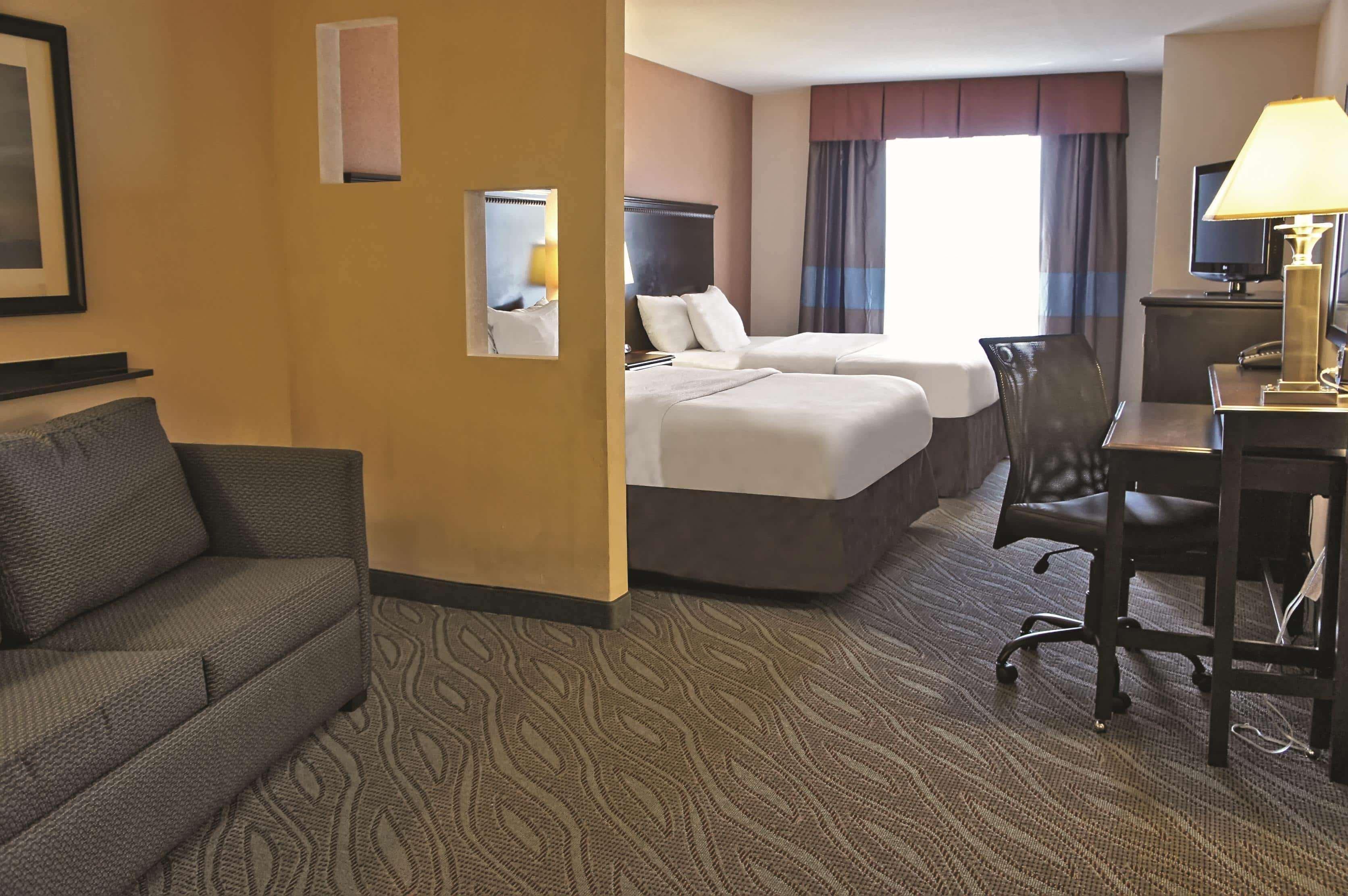 La Quinta By Wyndham Edmond Hotel Buitenkant foto